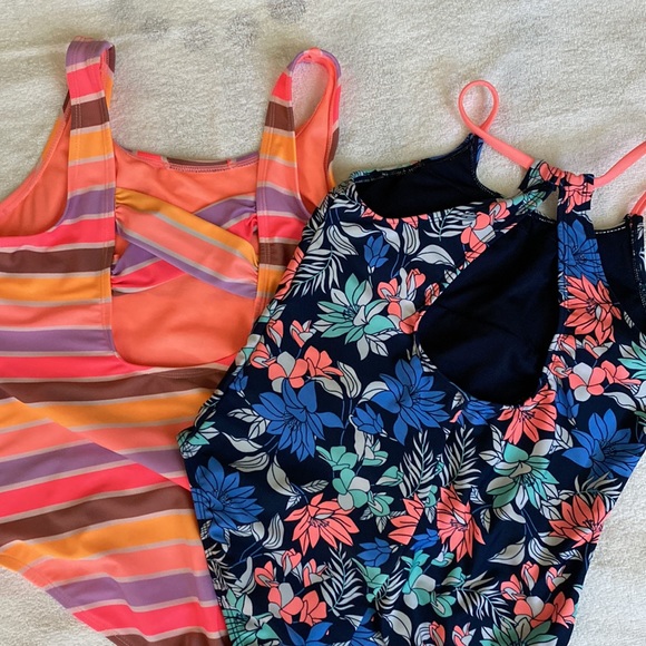 Bundle - Picture 10 of 16